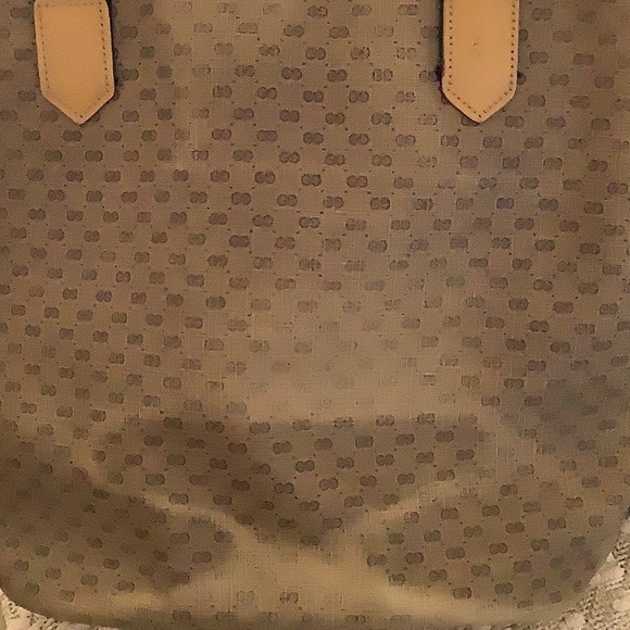 Gorgeous Gucci Vintage Tote ❤️❤️💚 - Picture 12 of 16